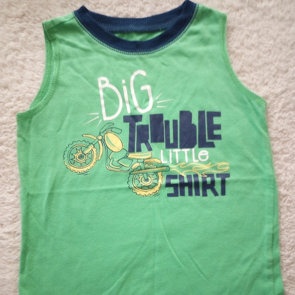 🧢🩶🏈 Big Trouble T-shirt